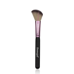 DONEGAL LOVE PINK Blush brush (4079) 1 pc | Vaistine1.lt | WestPharmacy.eu