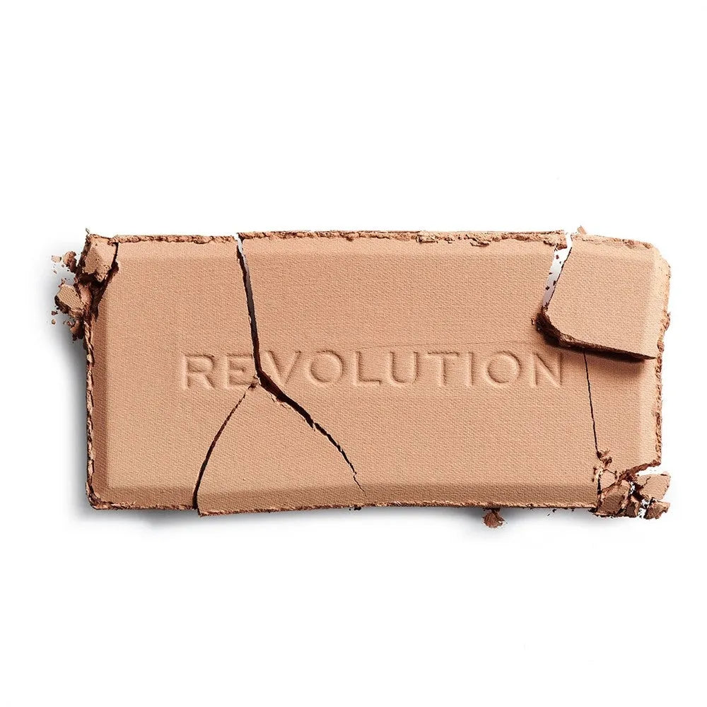 REVOLUTION Puder Matte Base Powder P8 - Kosmetika